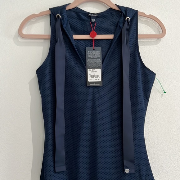 Navy blue true religion workout bodysuit with a hoodie size Xs - Picture 4 of 5
